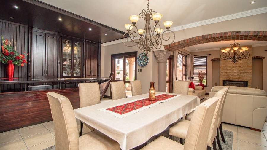 5 Bedroom Property for Sale in Beyerspark Gauteng