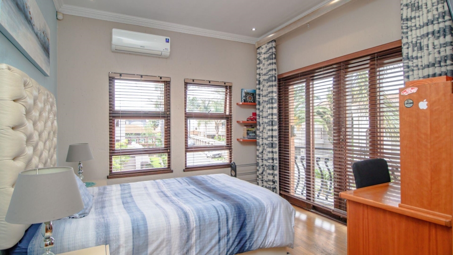 5 Bedroom Property for Sale in Beyerspark Gauteng