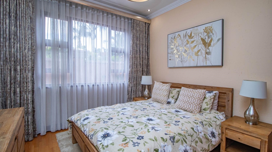 5 Bedroom Property for Sale in Beyerspark Gauteng