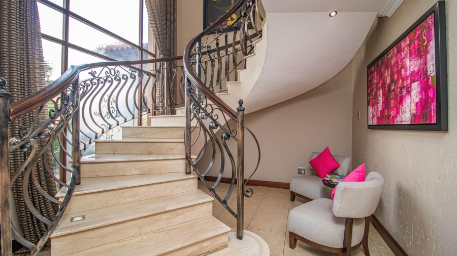5 Bedroom Property for Sale in Beyerspark Gauteng