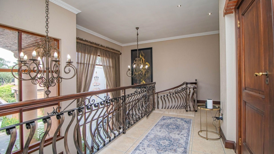 5 Bedroom Property for Sale in Beyerspark Gauteng