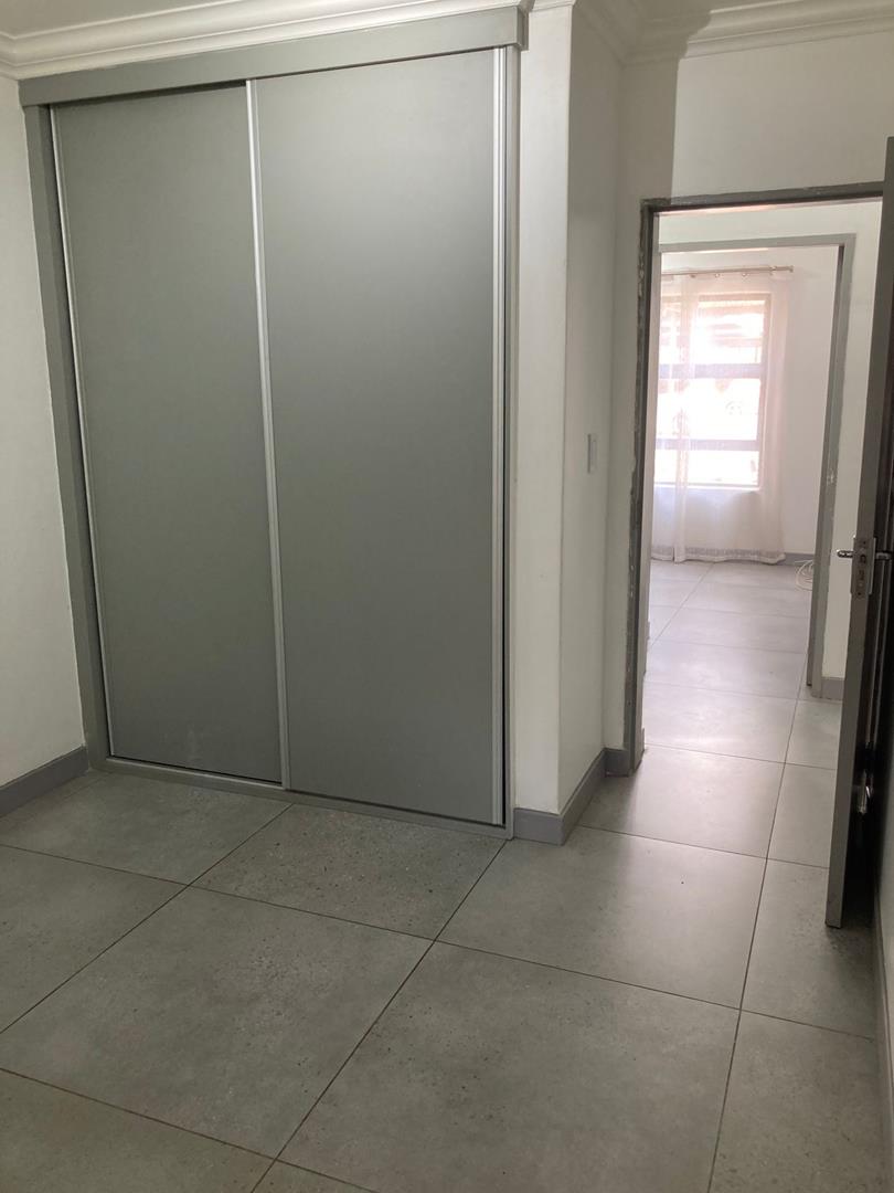 3 Bedroom Property for Sale in Lakefield Gauteng