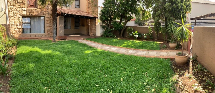 3 Bedroom Property for Sale in Lakefield Gauteng