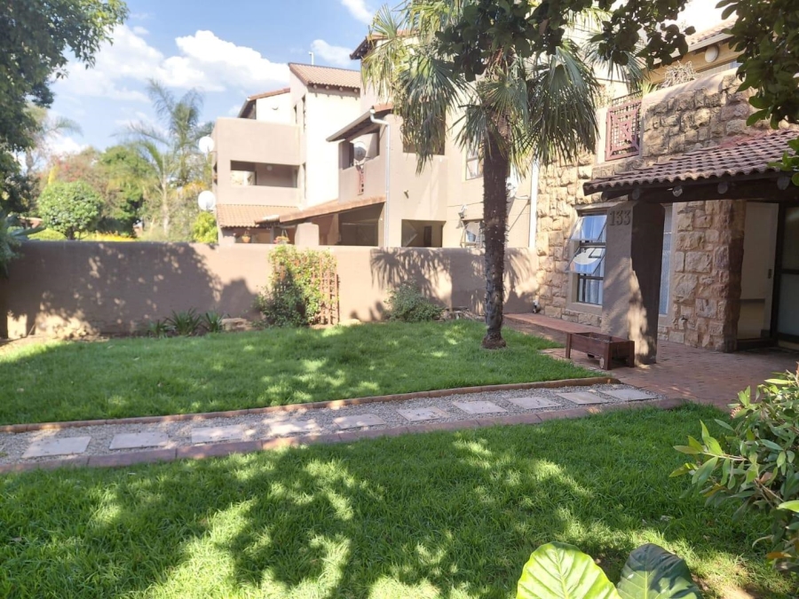 3 Bedroom Property for Sale in Lakefield Gauteng