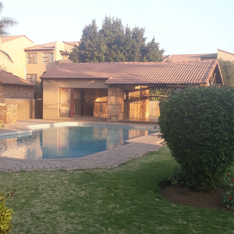 3 Bedroom Property for Sale in Lakefield Gauteng