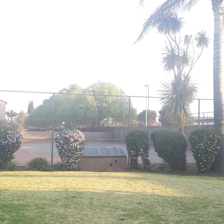 3 Bedroom Property for Sale in Lakefield Gauteng
