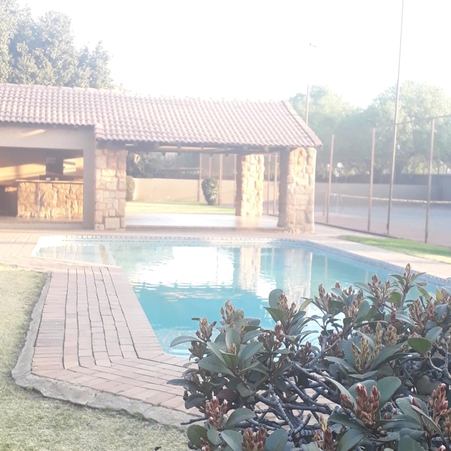 3 Bedroom Property for Sale in Lakefield Gauteng