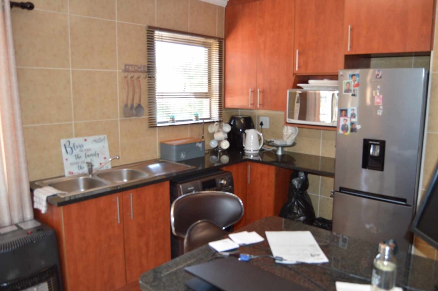 2 Bedroom Property for Sale in New Redruth Gauteng