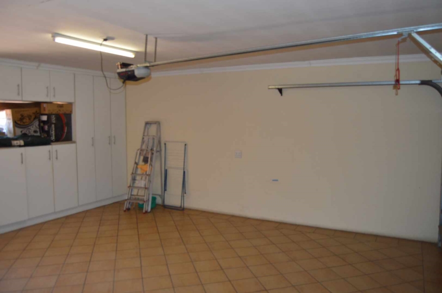 3 Bedroom Property for Sale in New Redruth Gauteng