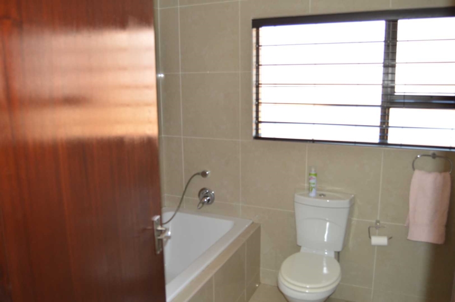 3 Bedroom Property for Sale in New Redruth Gauteng