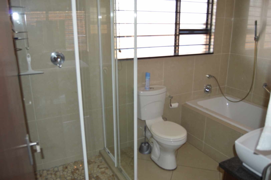 3 Bedroom Property for Sale in New Redruth Gauteng