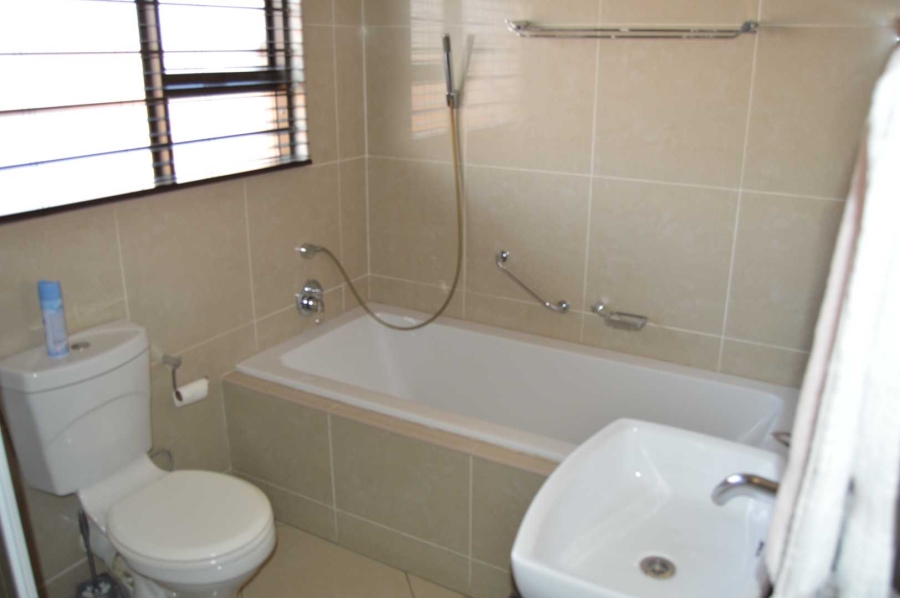 3 Bedroom Property for Sale in New Redruth Gauteng