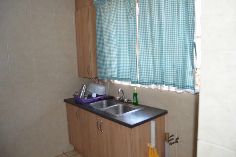 1 Bedroom Property for Sale in New Redruth Gauteng