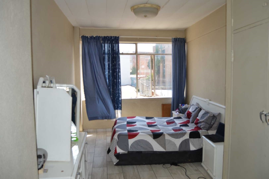 1 Bedroom Property for Sale in New Redruth Gauteng
