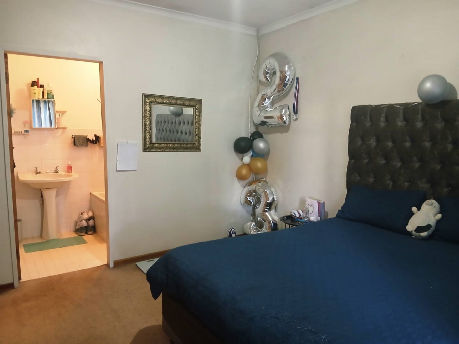 4 Bedroom Property for Sale in Arcon Park Gauteng