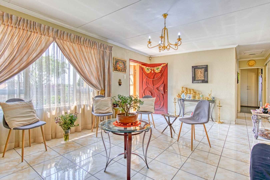 6 Bedroom Property for Sale in Elandspark Gauteng