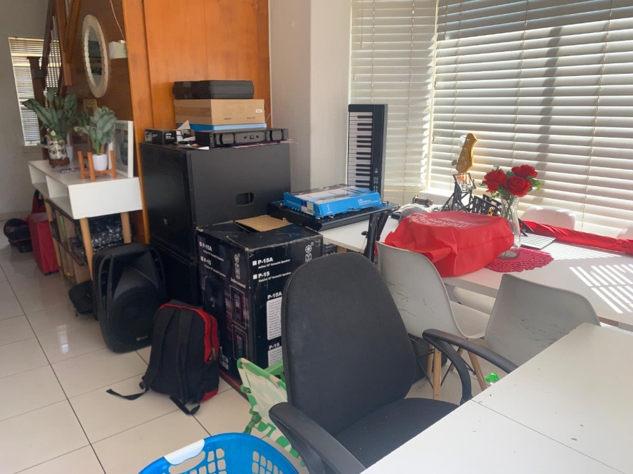 2 Bedroom Property for Sale in Ormonde Gauteng