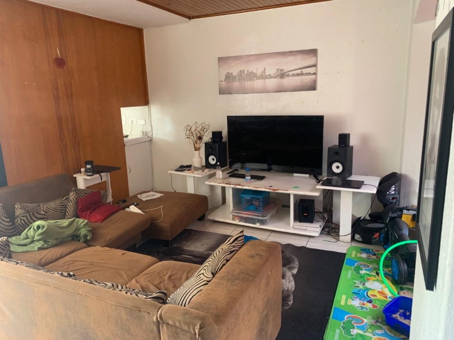 2 Bedroom Property for Sale in Ormonde Gauteng