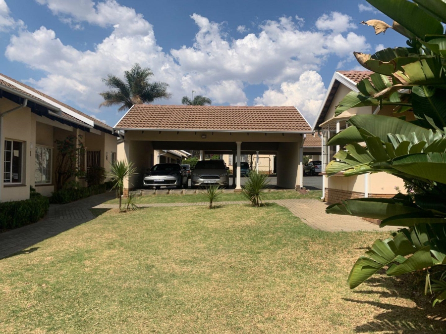 2 Bedroom Property for Sale in Ormonde Gauteng