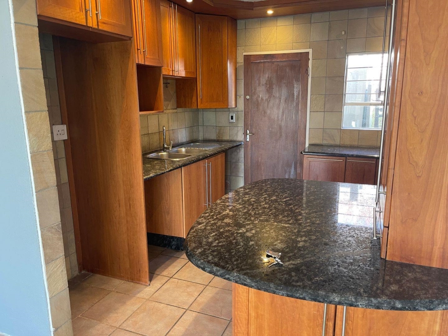 To Let 3 Bedroom Property for Rent in Bedford Gardens Gauteng