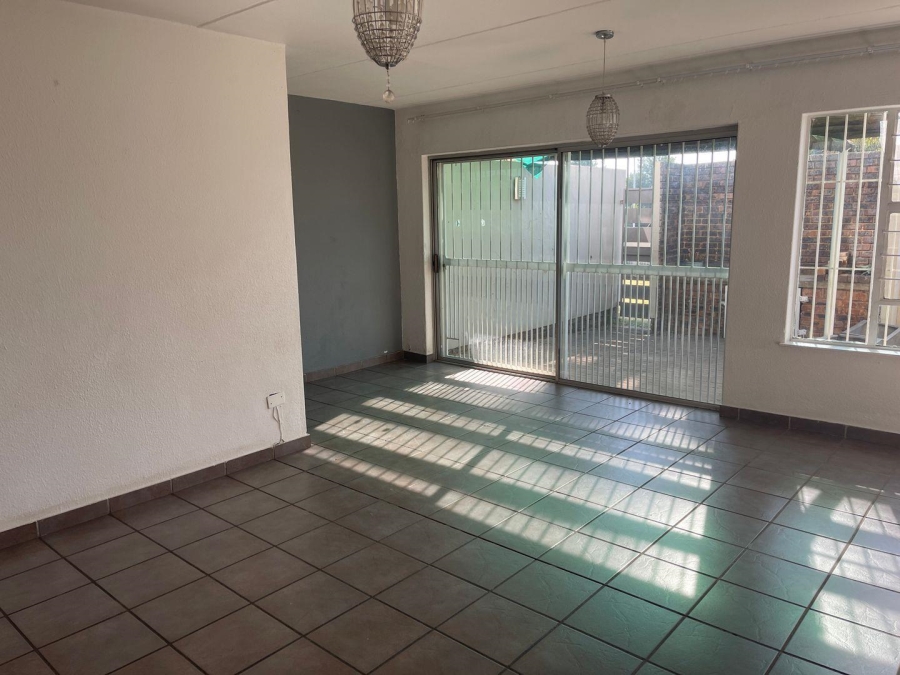To Let 3 Bedroom Property for Rent in Bedford Gardens Gauteng