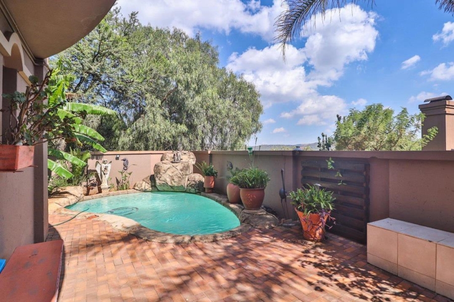 To Let 3 Bedroom Property for Rent in Mulbarton Gauteng