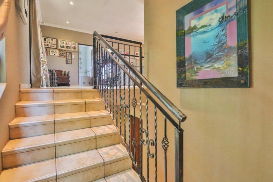 To Let 3 Bedroom Property for Rent in Mulbarton Gauteng