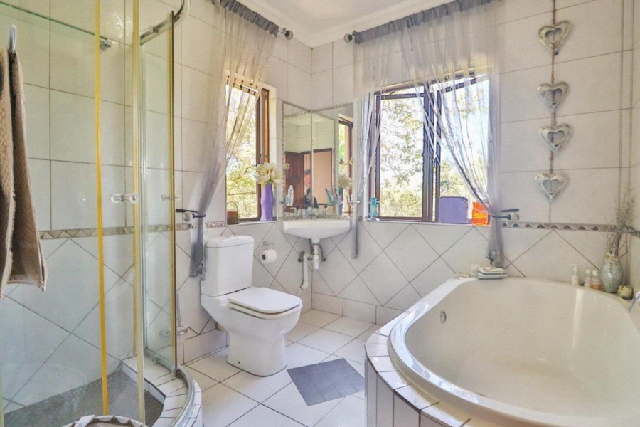To Let 3 Bedroom Property for Rent in Mulbarton Gauteng