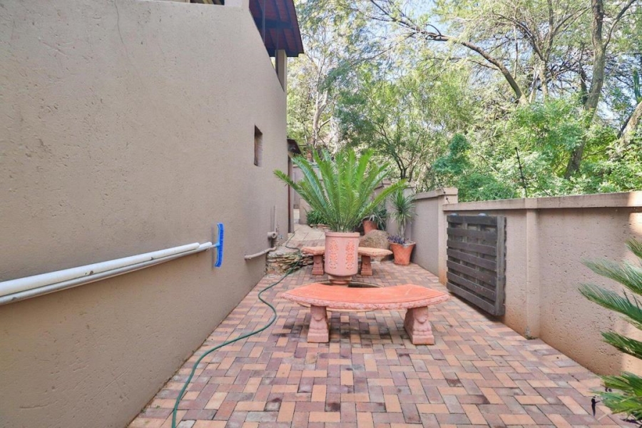 To Let 3 Bedroom Property for Rent in Mulbarton Gauteng
