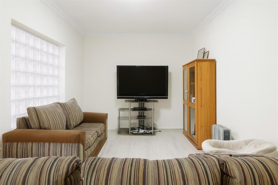 5 Bedroom Property for Sale in Lenasia Ext 13 Gauteng