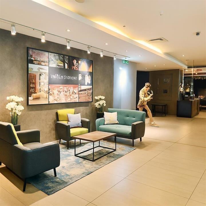 1 Bedroom Property for Sale in Sandton Central Gauteng