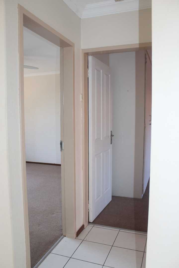 To Let 2 Bedroom Property for Rent in Lyttelton Gauteng