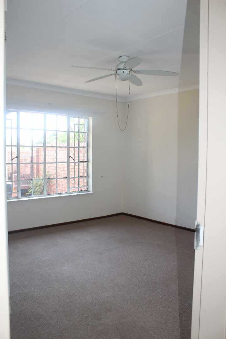 To Let 2 Bedroom Property for Rent in Lyttelton Gauteng