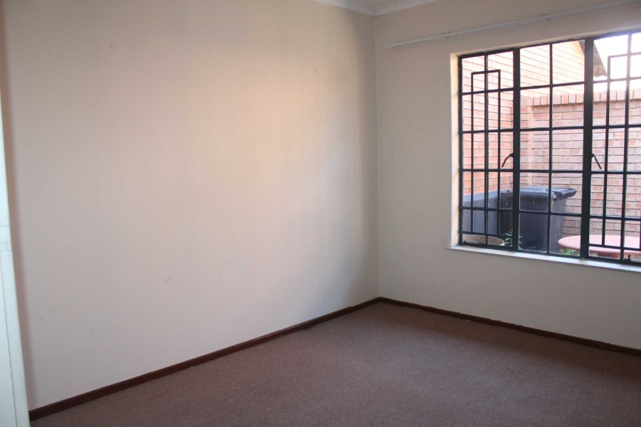 To Let 2 Bedroom Property for Rent in Lyttelton Gauteng