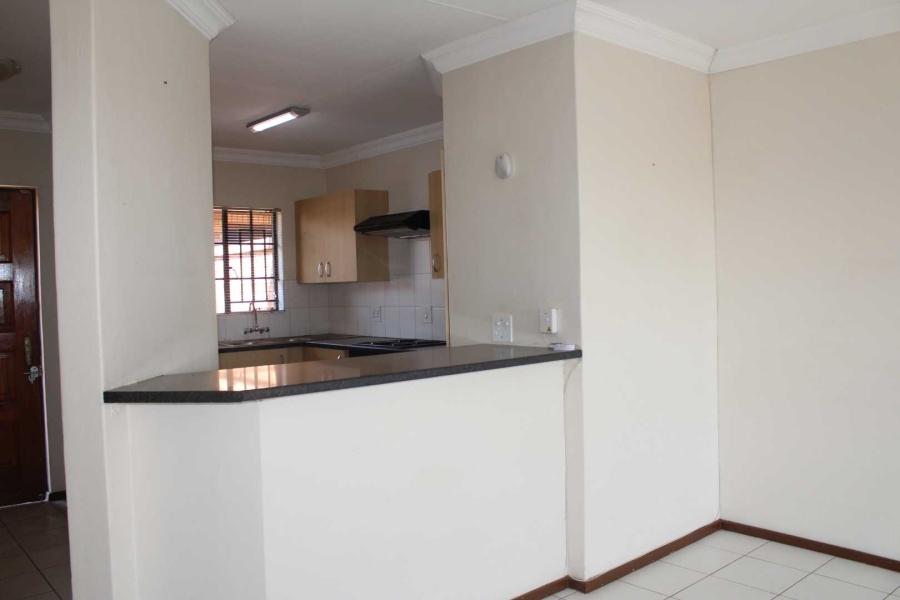 To Let 2 Bedroom Property for Rent in Lyttelton Gauteng