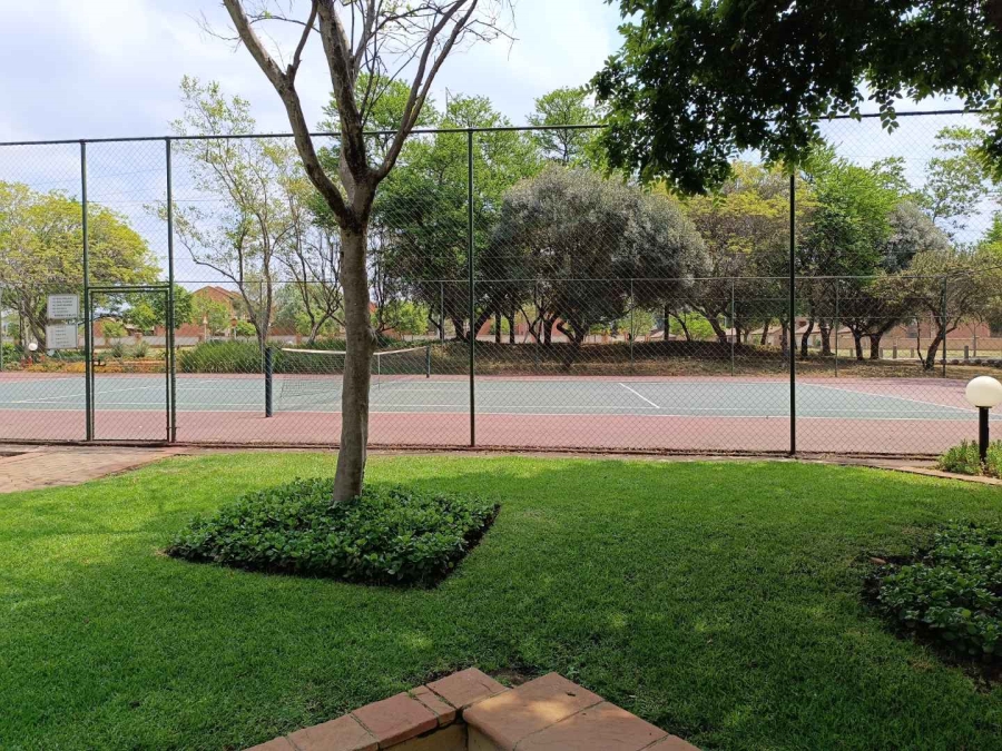 2 Bedroom Property for Sale in Eco Park Gauteng