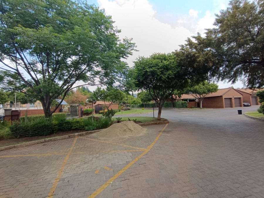 2 Bedroom Property for Sale in Eco Park Gauteng