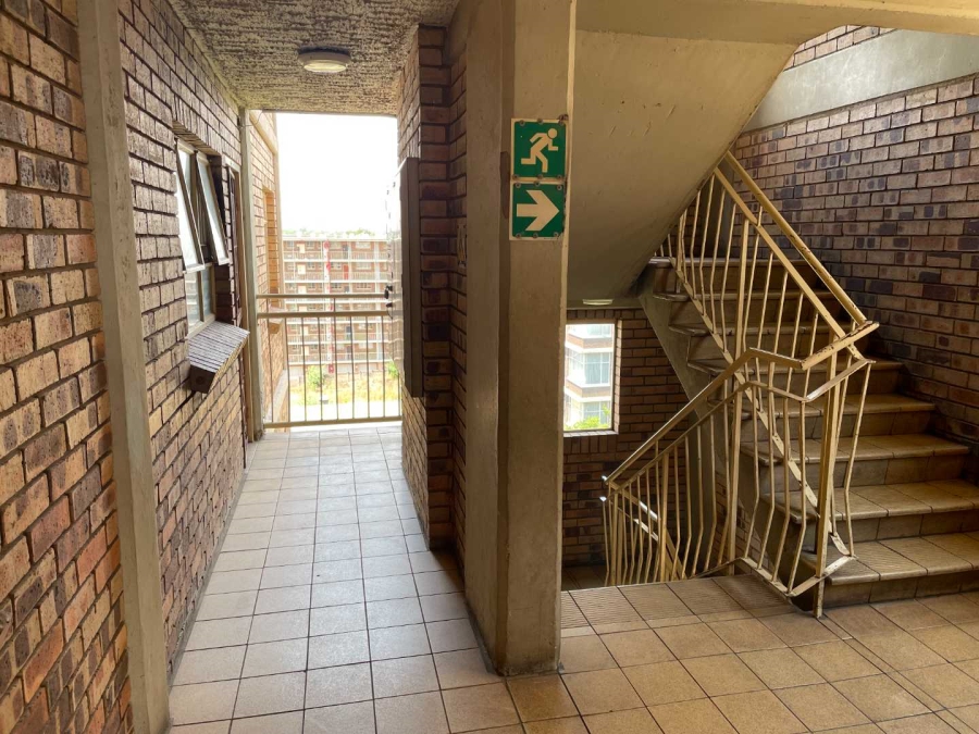 2 Bedroom Property for Sale in Silverton Gauteng