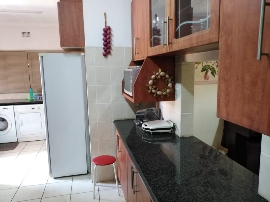 2 Bedroom Property for Sale in Birchleigh North Gauteng