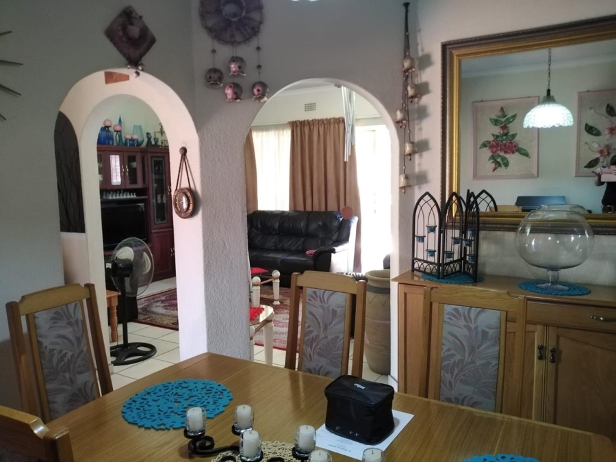 2 Bedroom Property for Sale in Birchleigh North Gauteng