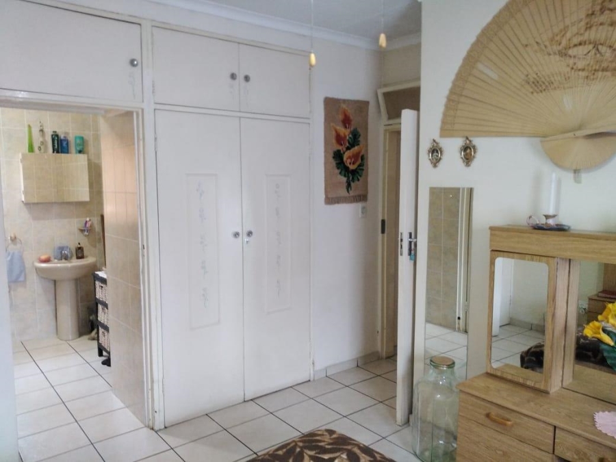 2 Bedroom Property for Sale in Birchleigh North Gauteng