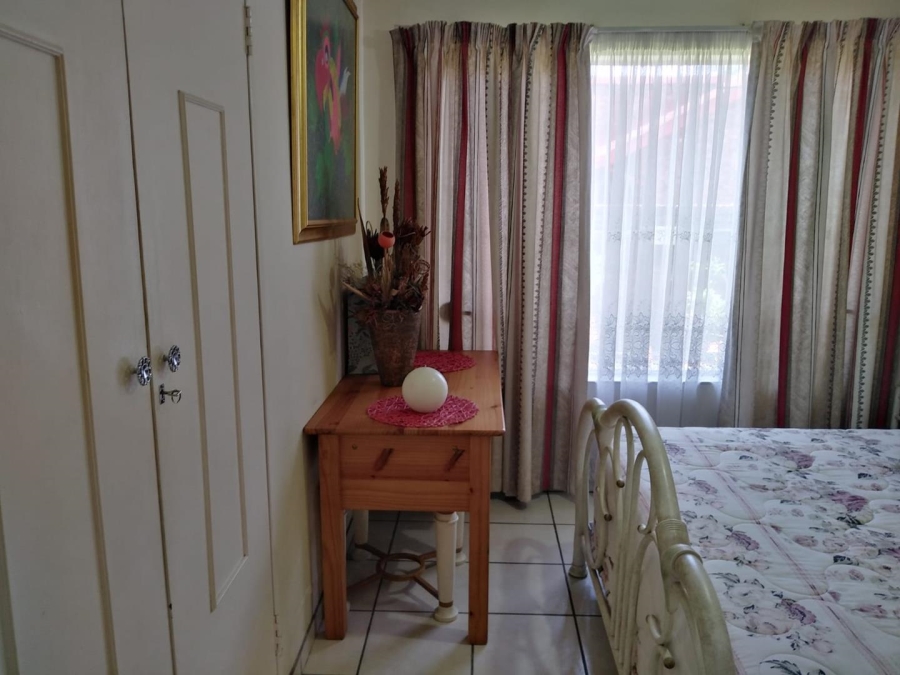 2 Bedroom Property for Sale in Birchleigh North Gauteng