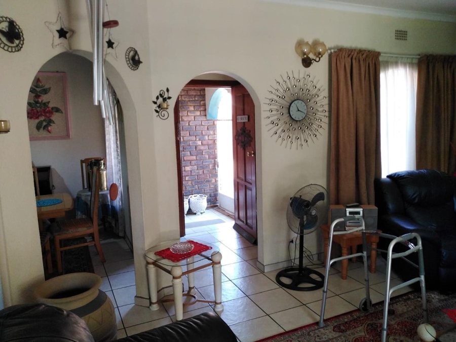 2 Bedroom Property for Sale in Birchleigh North Gauteng