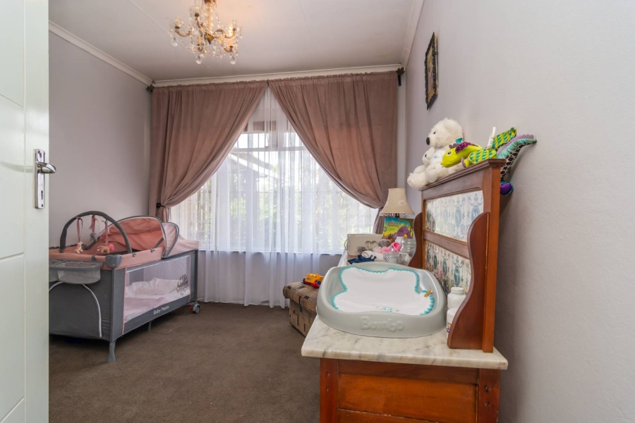 3 Bedroom Property for Sale in Breaunanda Gauteng