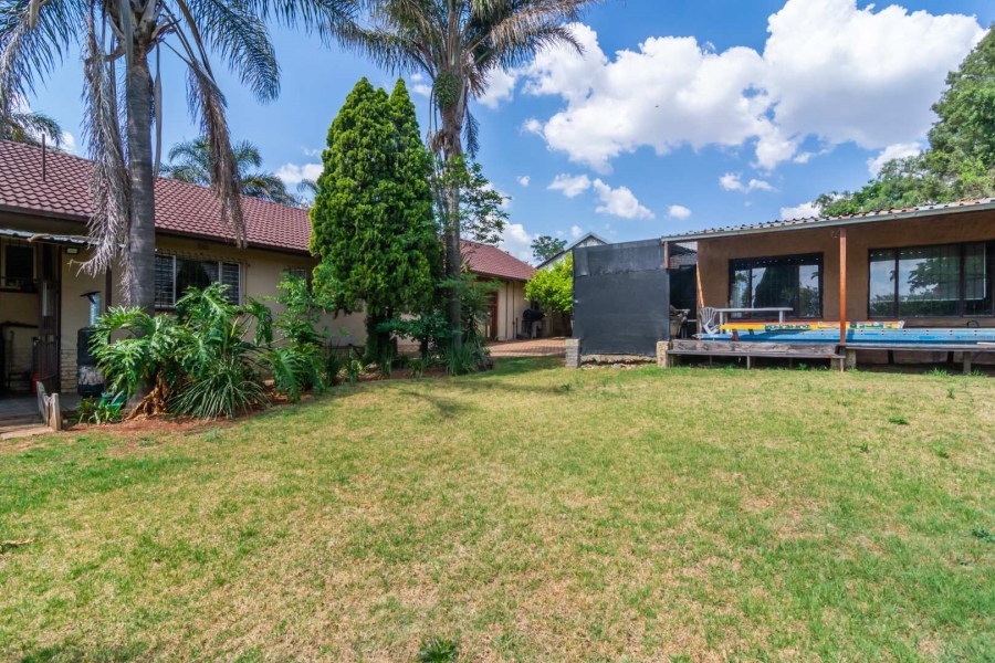 3 Bedroom Property for Sale in Breaunanda Gauteng