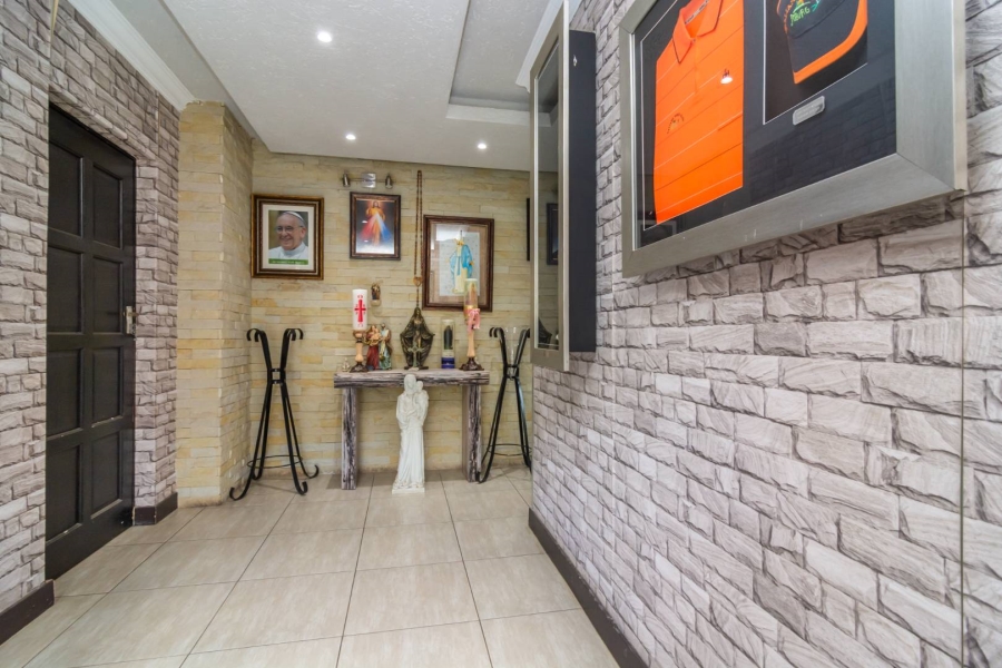 3 Bedroom Property for Sale in Homes Haven Gauteng
