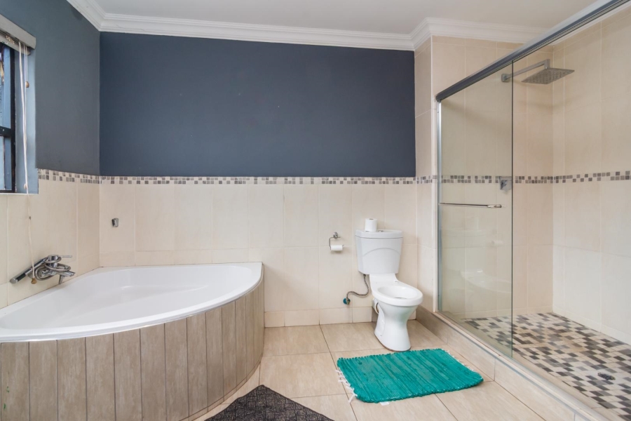 3 Bedroom Property for Sale in Homes Haven Gauteng