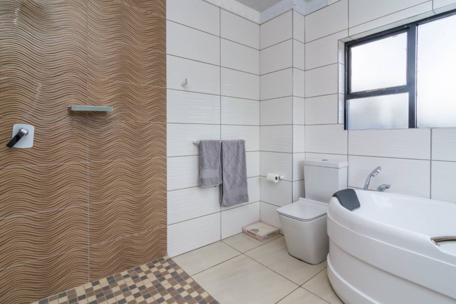 3 Bedroom Property for Sale in Homes Haven Gauteng