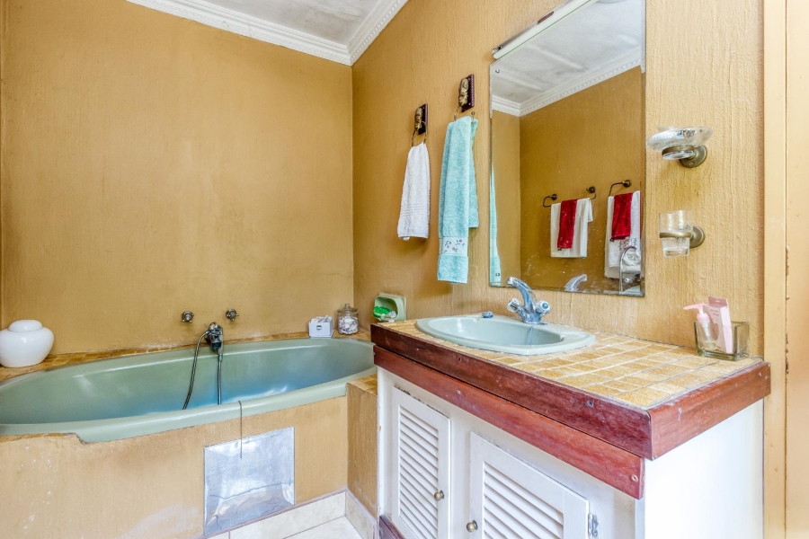 2 Bedroom Property for Sale in Glen Austin AH Gauteng