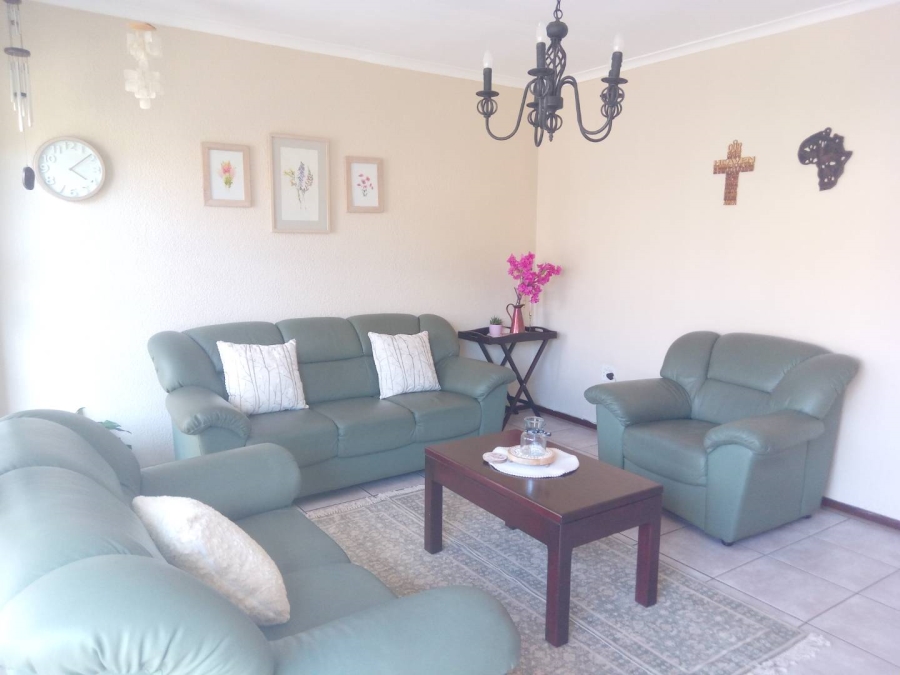 3 Bedroom Property for Sale in Brackenhurst Gauteng